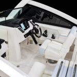 2026 Robalo R257 Dual Console - Gallery Image