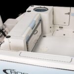 2026 Robalo R257 Dual Console - Gallery Image
