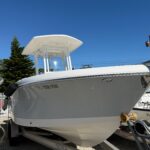 2019 Robalo R242 Center Console - Gallery Image