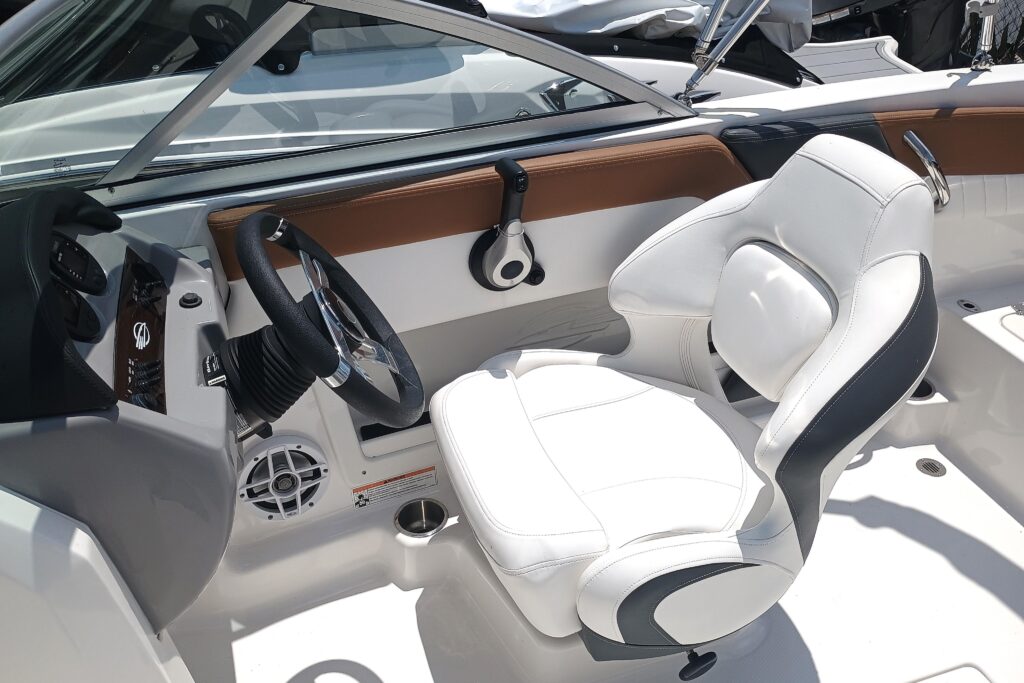 2024 Chaparral 270 OSX - Gallery Image