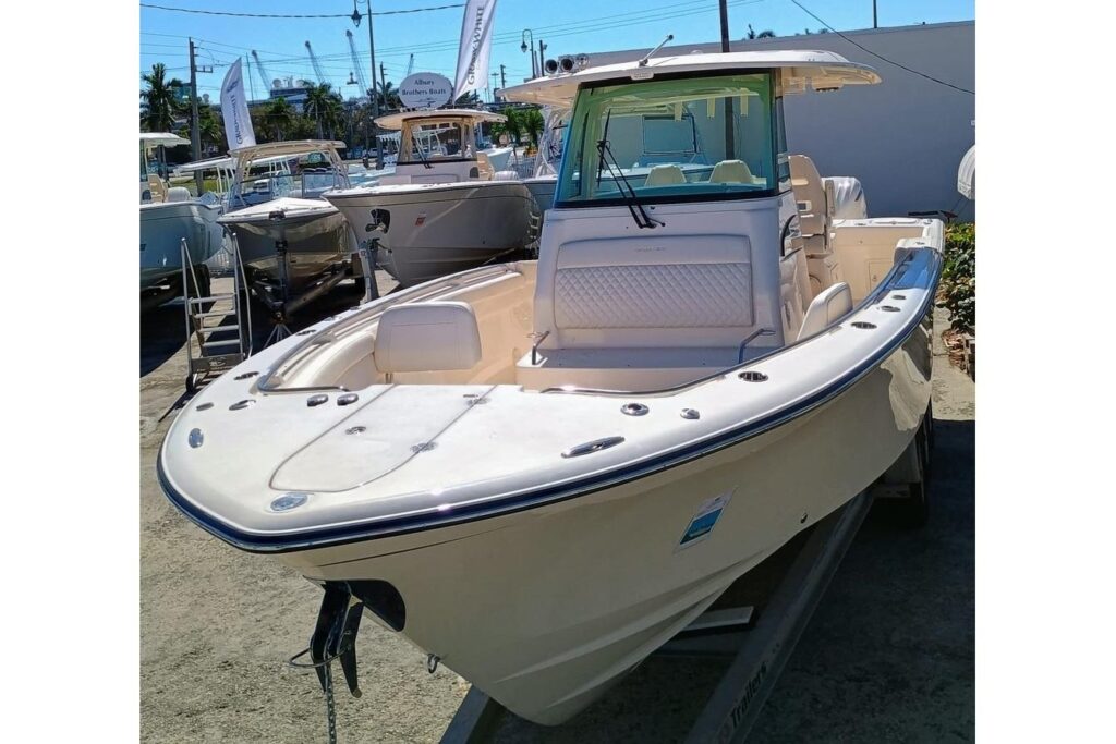 2025 Grady-White Canyon 326 - Gallery Image