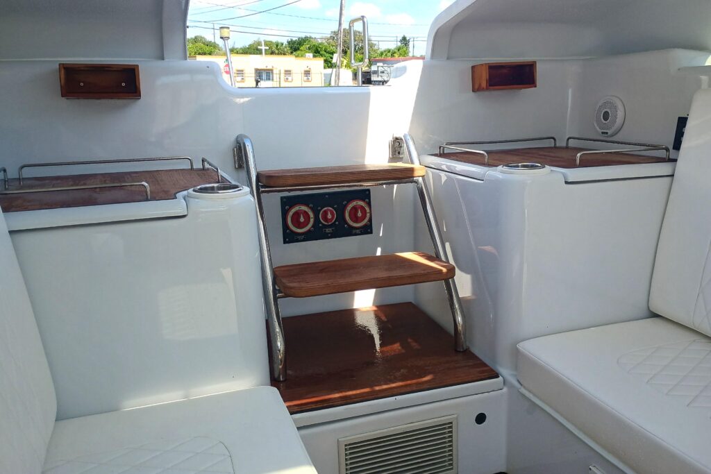 2006 Royal Denship Royal Limo - Gallery Image