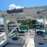2025 Robalo R257 Dual Console - Gallery Image