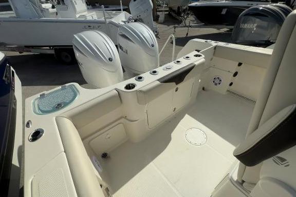 2024 Sailfish 242 CC - Gallery Image