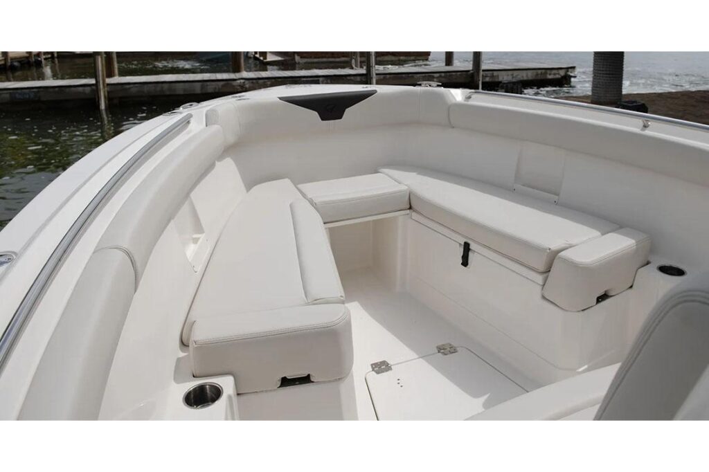 2024 Sailfish 272 CC - Gallery Image